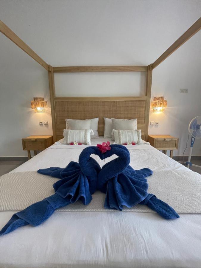Blue Emocean Dive Resort Moyo Island Bagian luar foto