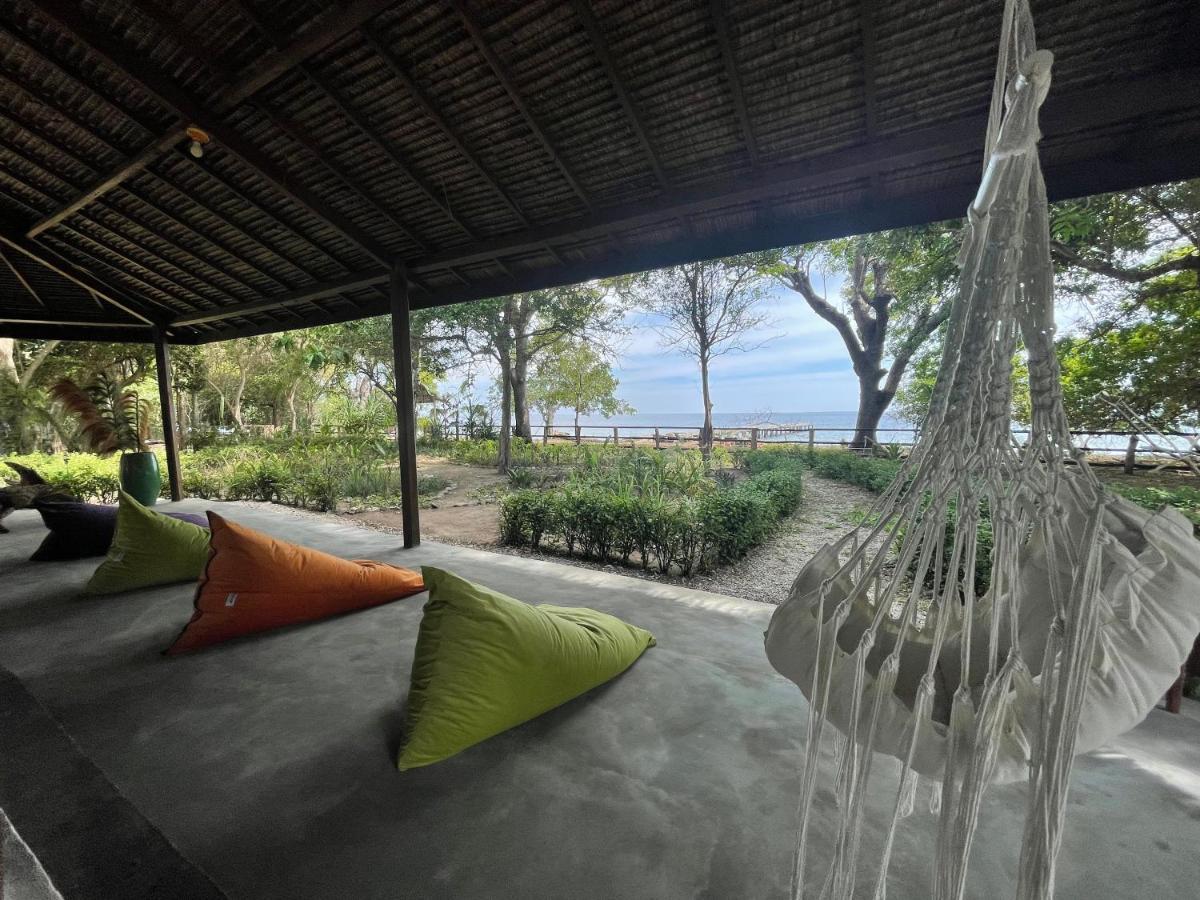 Blue Emocean Dive Resort Moyo Island Bagian luar foto